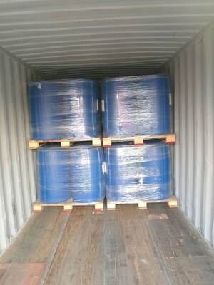 Disperdente e agente bagnante per sistemi poliestere DISP 6406