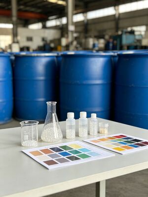 Buon prezzo MTHPA Epoxy Curing Agent 99% Purity Light Yellow Liquid Hardener CAS 11070-44-3 In linea